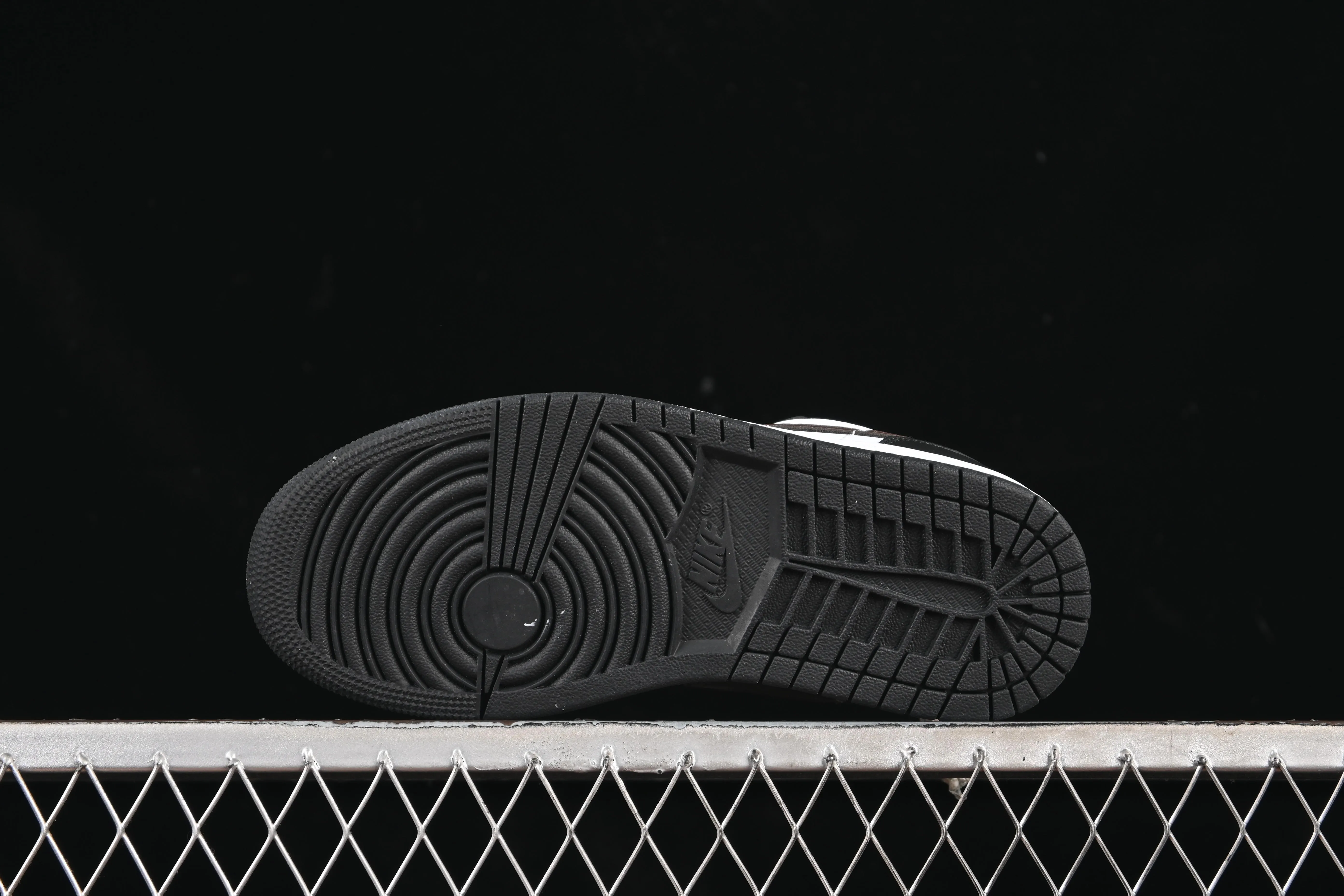 All categories Air Jordan Jordan series basketball shoes Air Jordan 1 Low Air Jordan 1 Low AJ1 Joe 1 black color low-top cultural casual sneakers IO3393-010